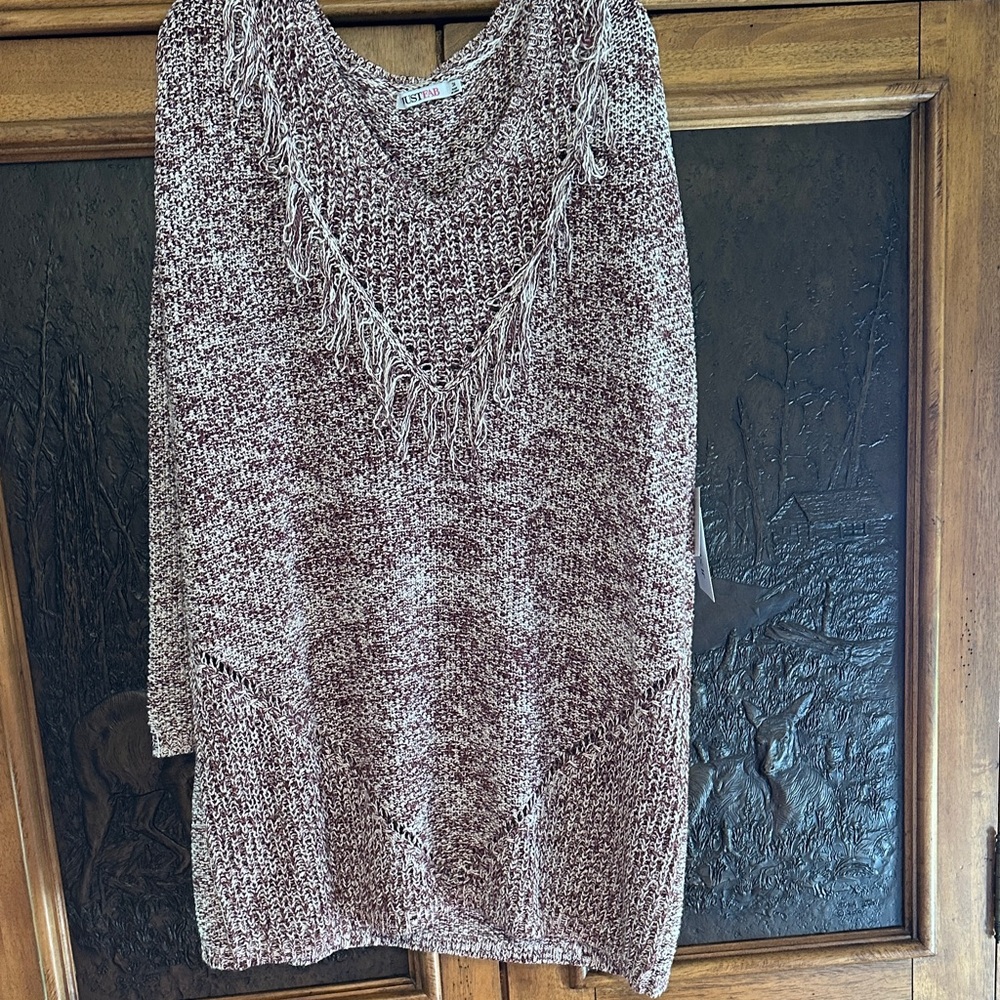Women's JustFab V-Neck Fringed Sweater - Maroon and white.